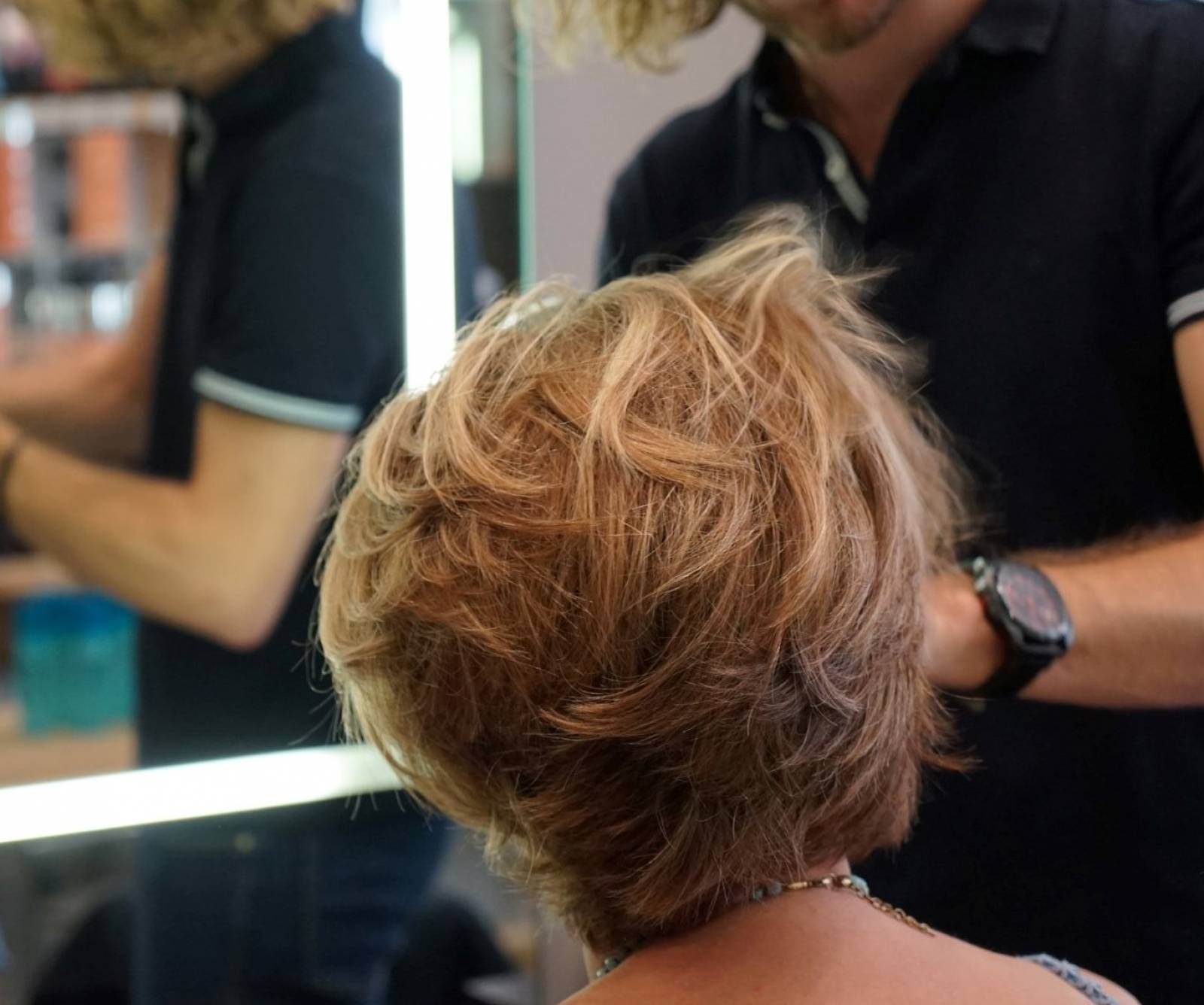 Idées de coupes courtes pour femmes branchées à Lyon