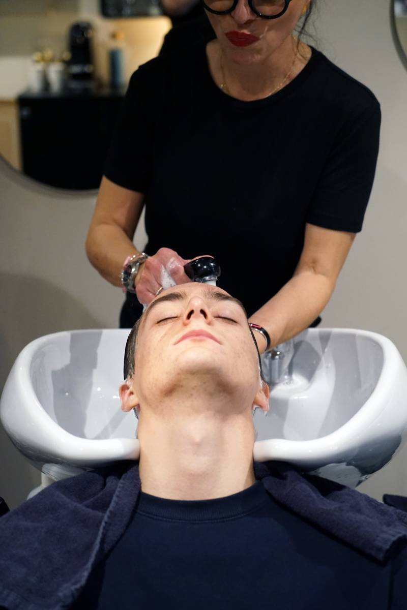 Coupes de cheveux pour hommes aux tempes dégarnies à Lyon